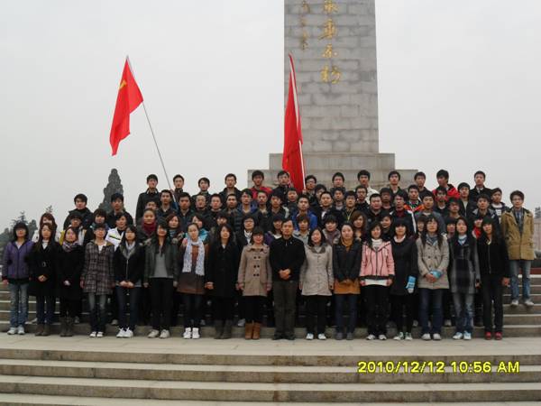 http://soft.zzti.edu.cn/webform/down_load/news_pics_b/20110428134731342.jpg