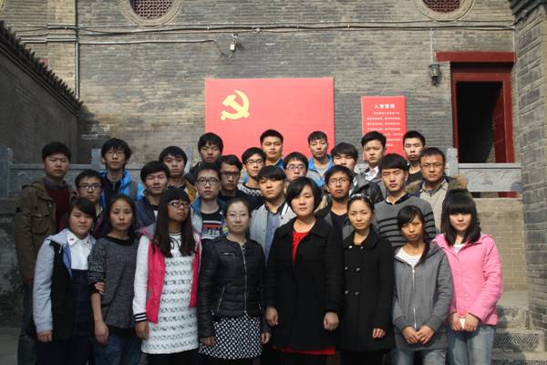http://soft.zzti.edu.cn/webform/down_load/news_pics_b/2014112511346866.JPG